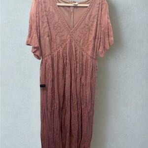 Elegant Pink Lace Dress